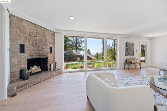 100 Avenida Drive, Berkeley, CA 94708