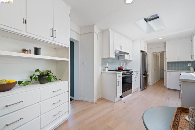100 Avenida Drive, Berkeley, CA 94708
