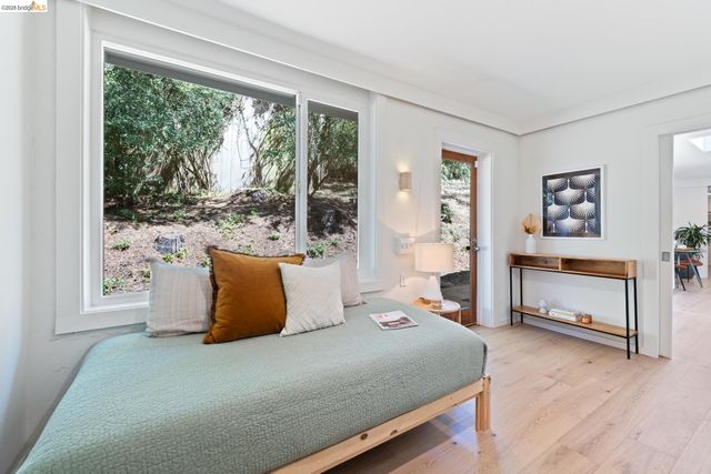 100 Avenida Drive, Berkeley, CA 94708