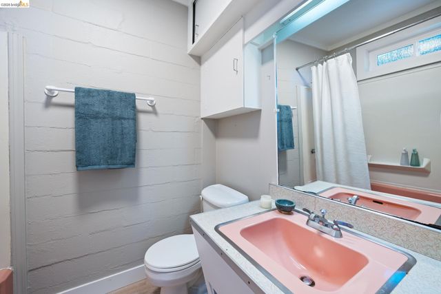 100 Avenida Drive, Berkeley, CA 94708