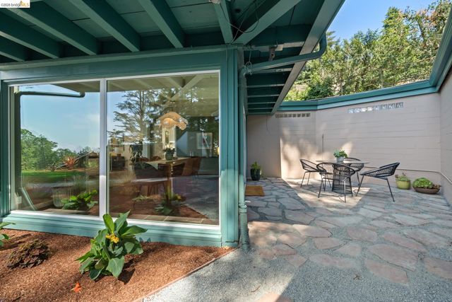 100 Avenida Drive, Berkeley, CA 94708