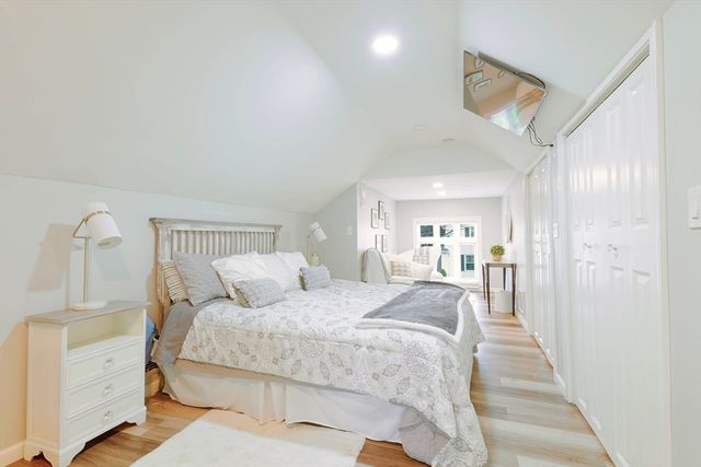 41 Sullivan St, Chicopee, MA 01020
