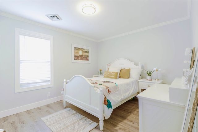 41 Sullivan St, Chicopee, MA 01020