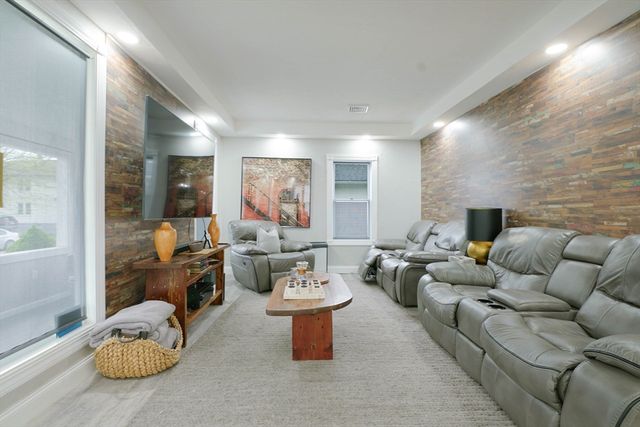 41 Sullivan St, Chicopee, MA 01020