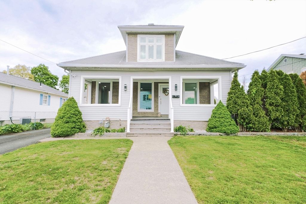 41 Sullivan St, Chicopee, MA 01020