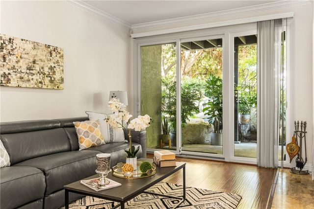 2542 W MacArthur Boulevard 143, Santa Ana, CA 92704