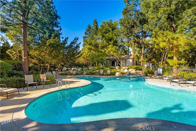 2542 W MacArthur Boulevard 143, Santa Ana, CA 92704