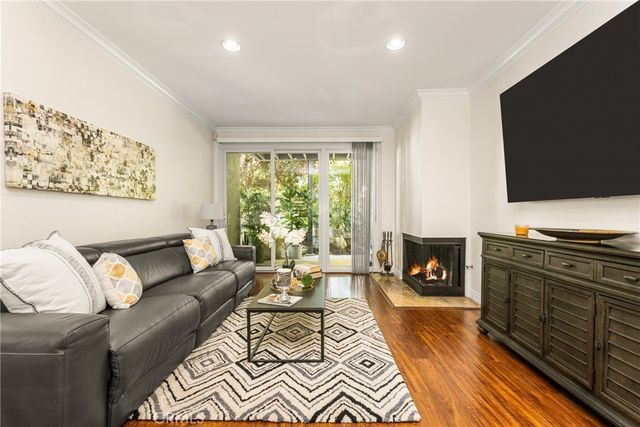 2542 W MacArthur Boulevard 143, Santa Ana, CA 92704