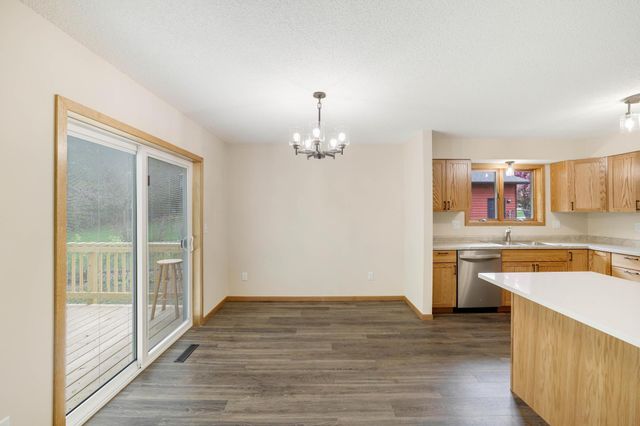 8128 Dawn Avenue, Inver Grove Heights, MN 55076