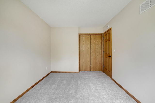 8128 Dawn Avenue, Inver Grove Heights, MN 55076