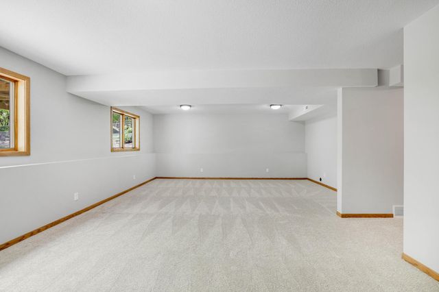 8128 Dawn Avenue, Inver Grove Heights, MN 55076