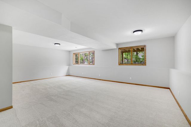 8128 Dawn Avenue, Inver Grove Heights, MN 55076