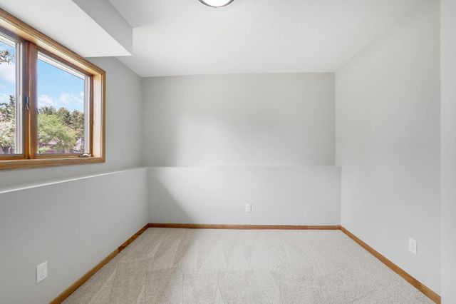 8128 Dawn Avenue, Inver Grove Heights, MN 55076
