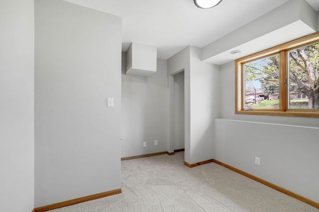 8128 Dawn Avenue, Inver Grove Heights, MN 55076