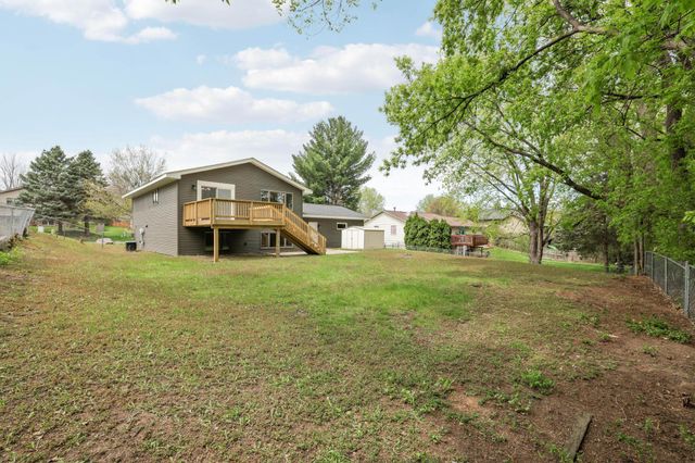 8128 Dawn Avenue, Inver Grove Heights, MN 55076