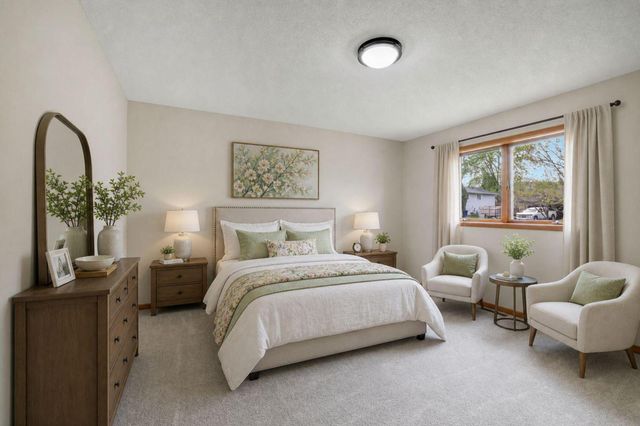 8128 Dawn Avenue, Inver Grove Heights, MN 55076