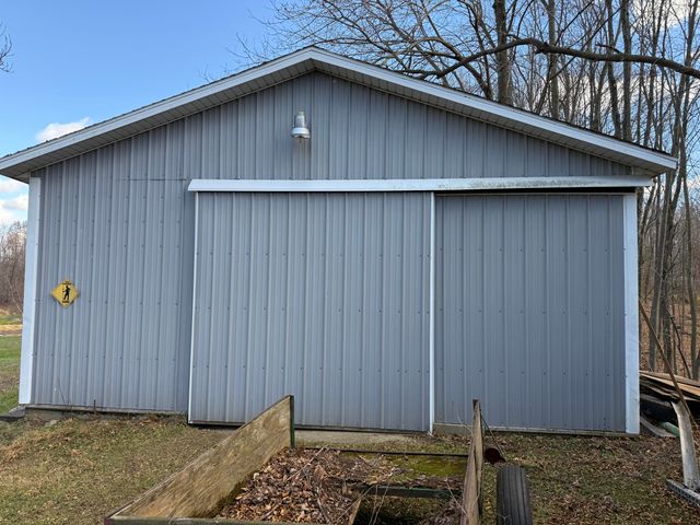 11355 Battle Creek Highway, Bellevue, MI 49021