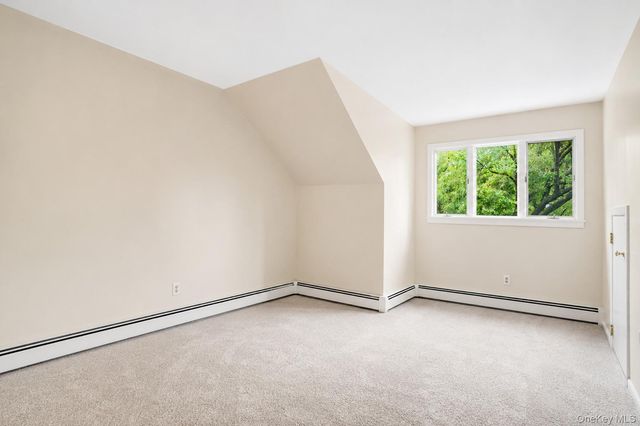 3 Evon Court, Scarsdale, NY 10583