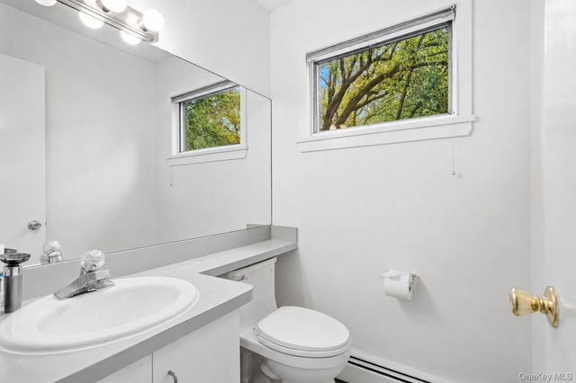 3 Evon Court, Scarsdale, NY 10583