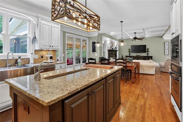 2410 Black Swan Lane NW, Acworth, GA 30101