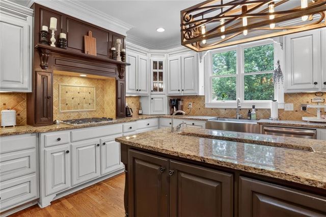 2410 Black Swan Lane NW, Acworth, GA 30101