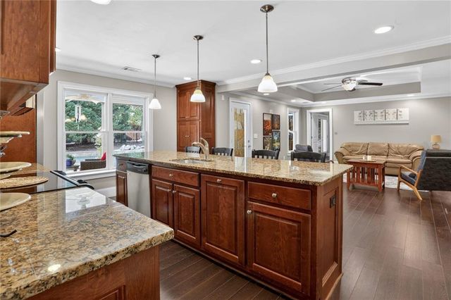 2410 Black Swan Lane NW, Acworth, GA 30101