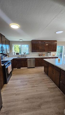 421 Donald Drive, Hollister, CA 95023