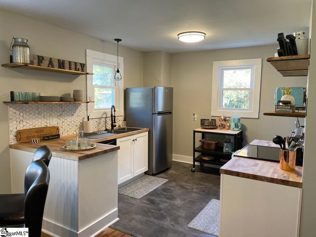 214 Clemson Avenue, Greenville, SC 29609
