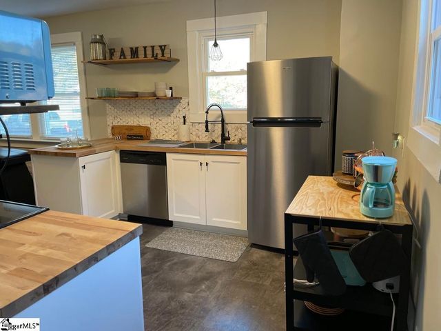 214 Clemson Avenue, Greenville, SC 29609