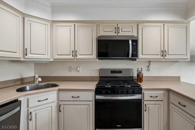 3 Fowler Dr, West Orange Twp., NJ 07052