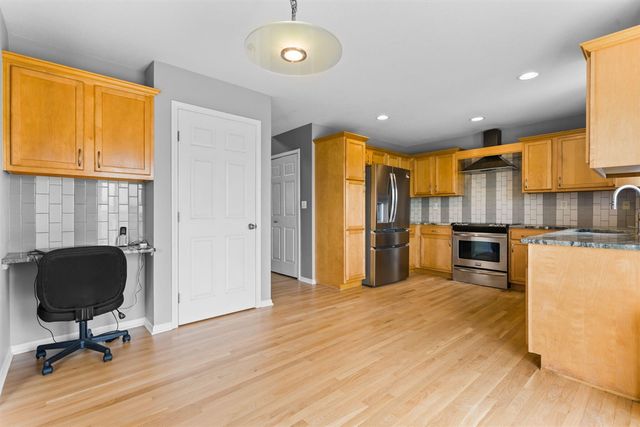 33324 Sand Piper Drive, Romulus, MI 48174