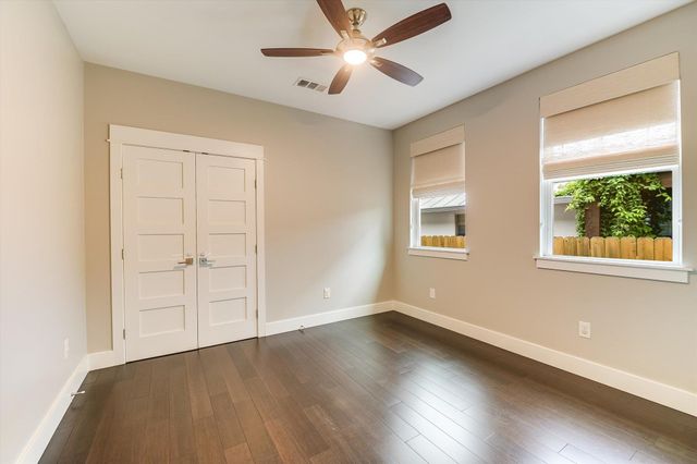 1106 Fiesta ST, Austin, TX 78702