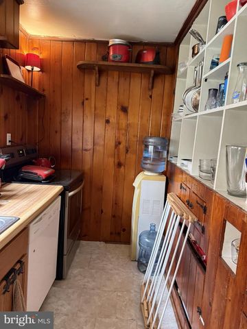 1016 OLD BOALSBURG RD, State College, PA 16801