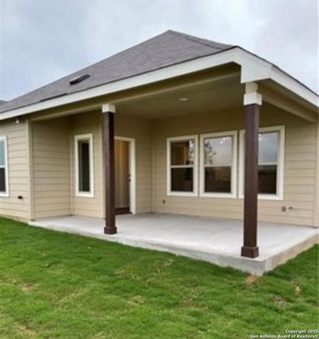 1318 Rolling Field, New Braunfels, TX 78132