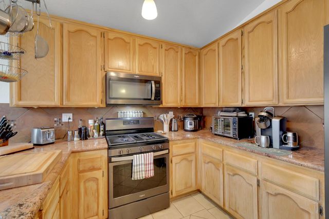 8115 Sonoma Hills Way, Sacramento, CA 95828