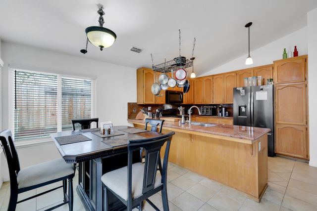 8115 Sonoma Hills Way, Sacramento, CA 95828