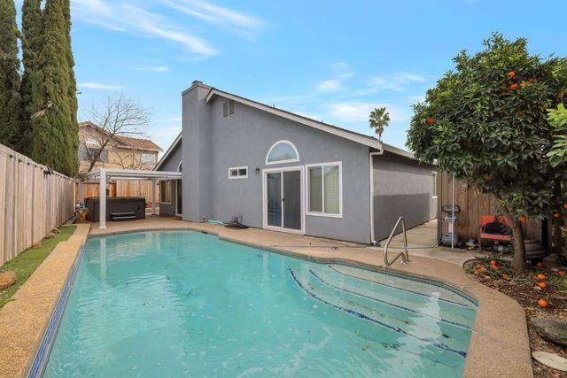 8115 Sonoma Hills Way, Sacramento, CA 95828