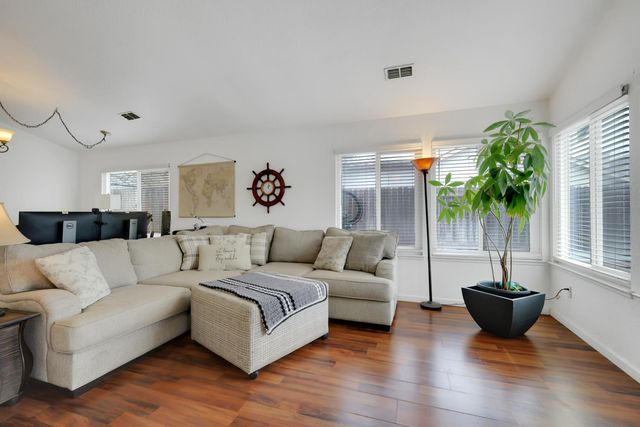 8115 Sonoma Hills Way, Sacramento, CA 95828