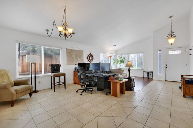 8115 Sonoma Hills Way, Sacramento, CA 95828