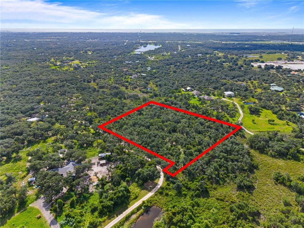170 Dustin Ln, Rockport, TX 78382 — exterior