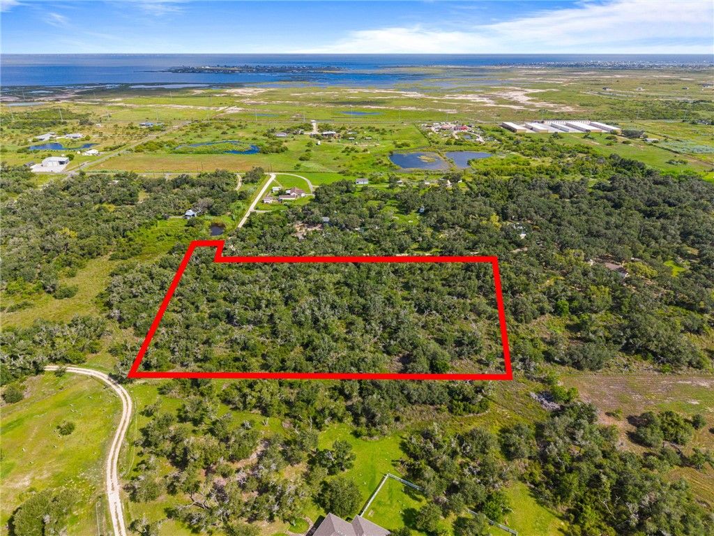 170 Dustin Ln, Rockport, TX 78382 — photo 3