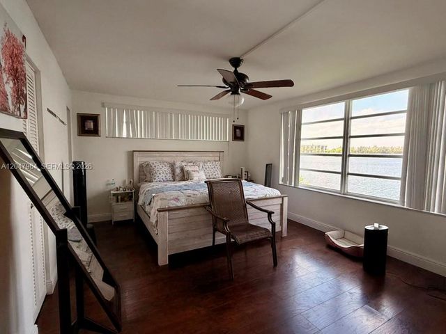 1300 NE 191st St A112, Miami, FL 33179