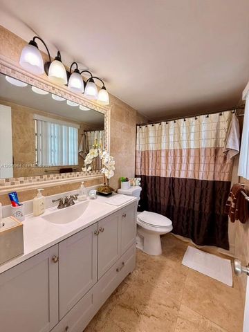 1300 NE 191st St A112, Miami, FL 33179