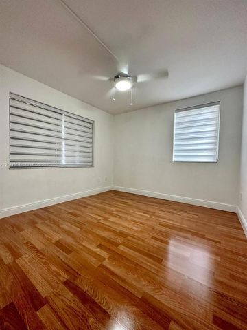 1300 NE 191st St A112, Miami, FL 33179