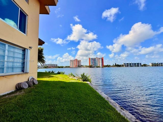 1300 NE 191st St A112, Miami, FL 33179