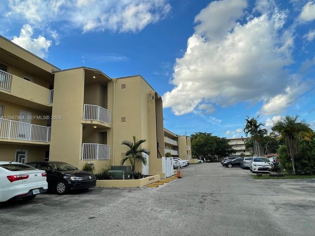 1300 NE 191st St A112, Miami, FL 33179