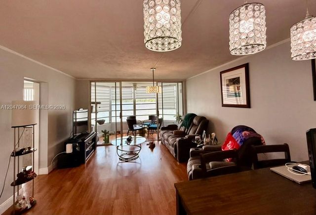 1300 NE 191st St A112, Miami, FL 33179