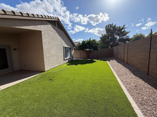 10044 E Osage Avenue, Mesa, AZ 85212