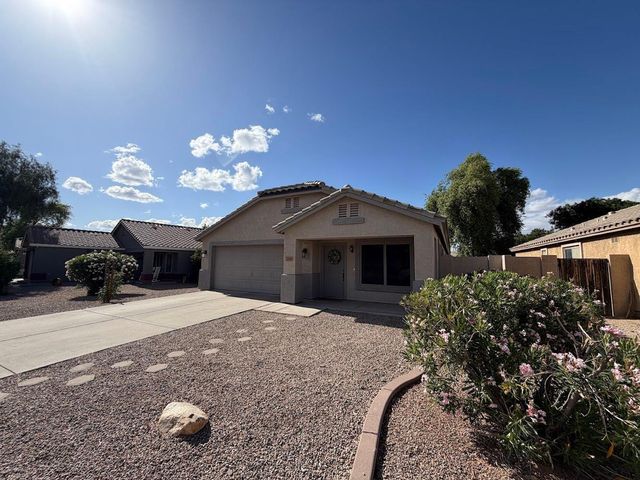 10044 E Osage Avenue, Mesa, AZ 85212