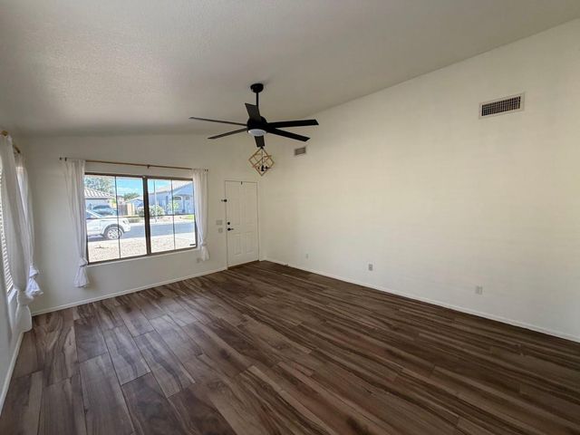 10044 E Osage Avenue, Mesa, AZ 85212